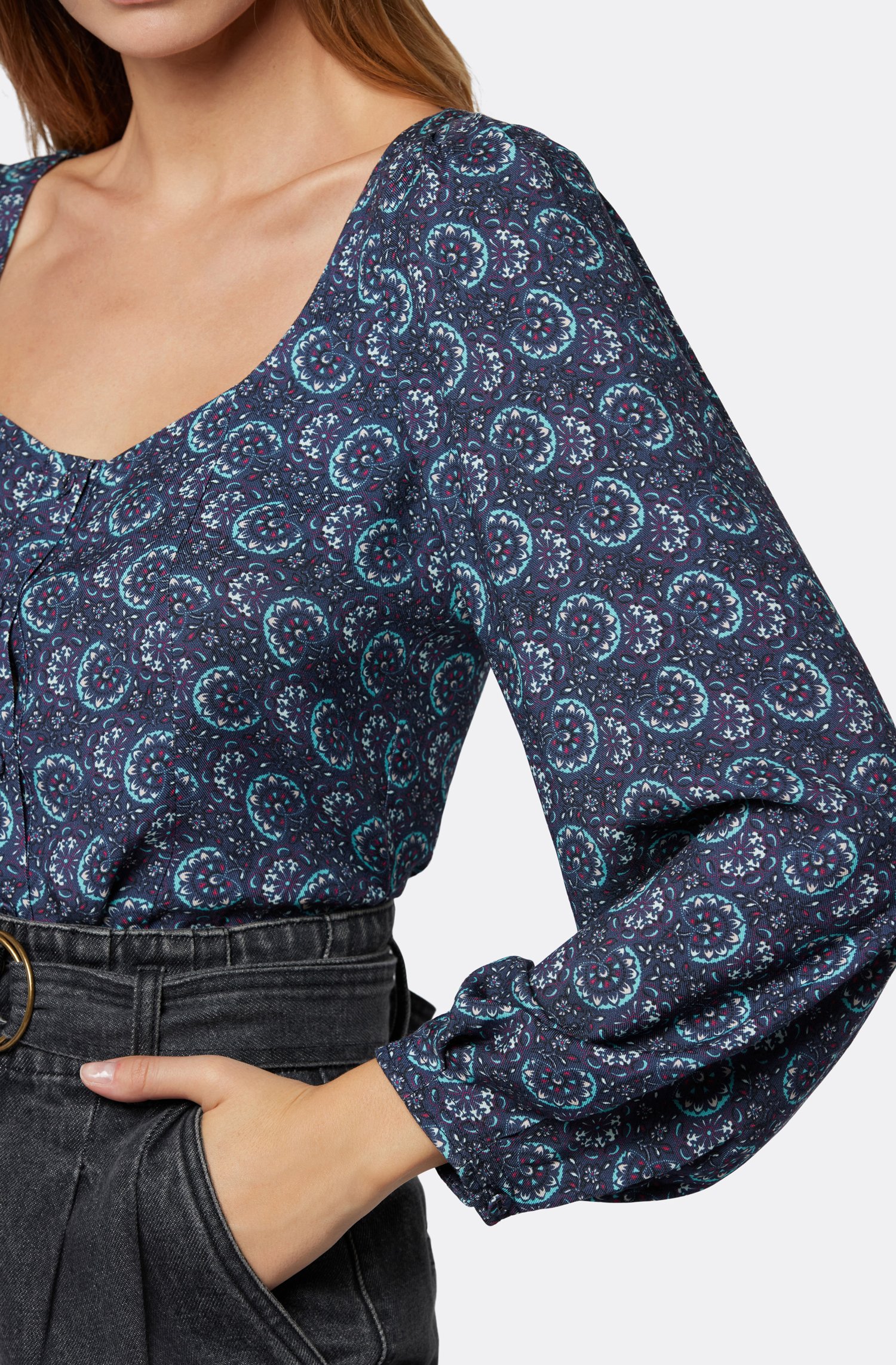 Main Product Image Zoomed