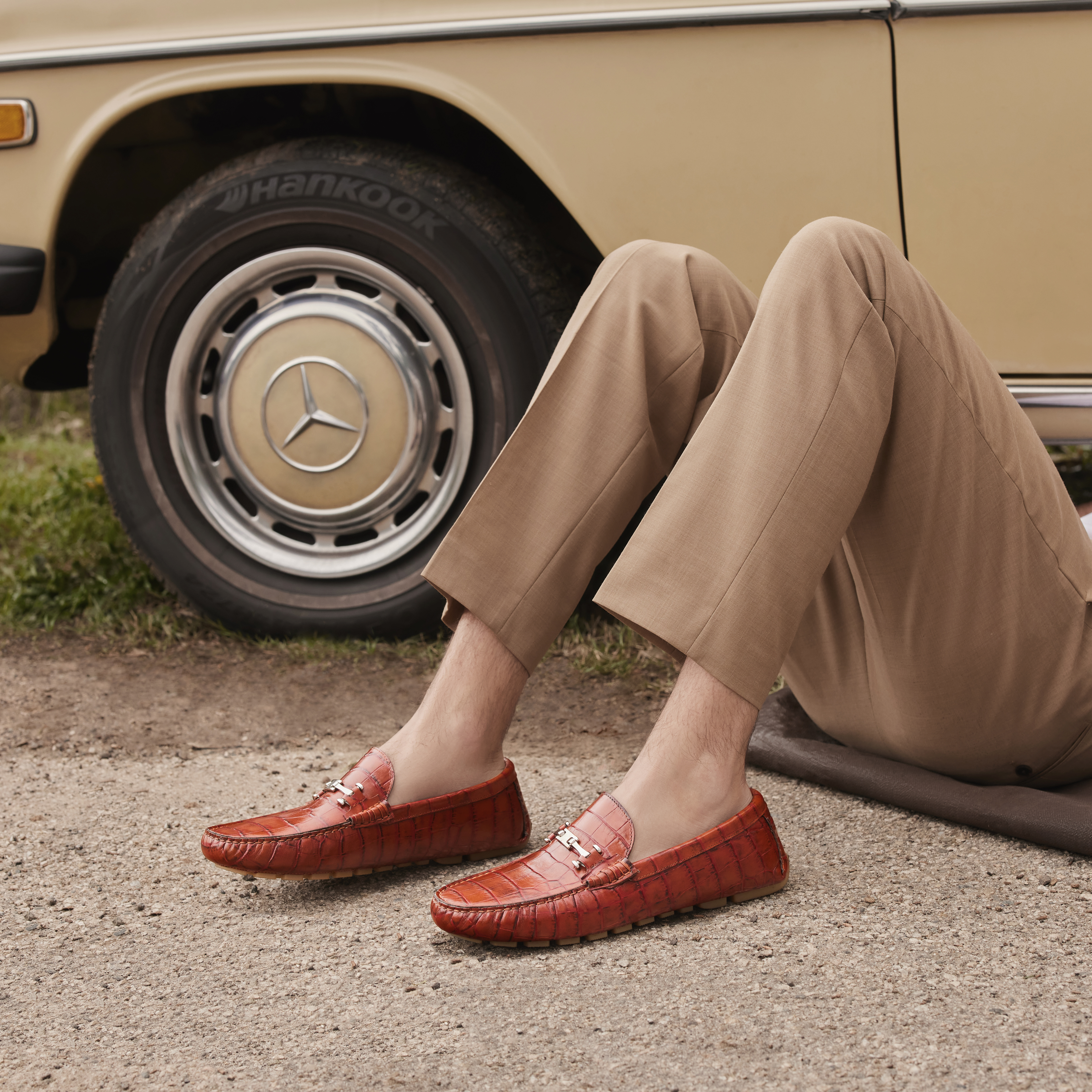 Donald Pliner Basilio Driving Shoe In Cognac