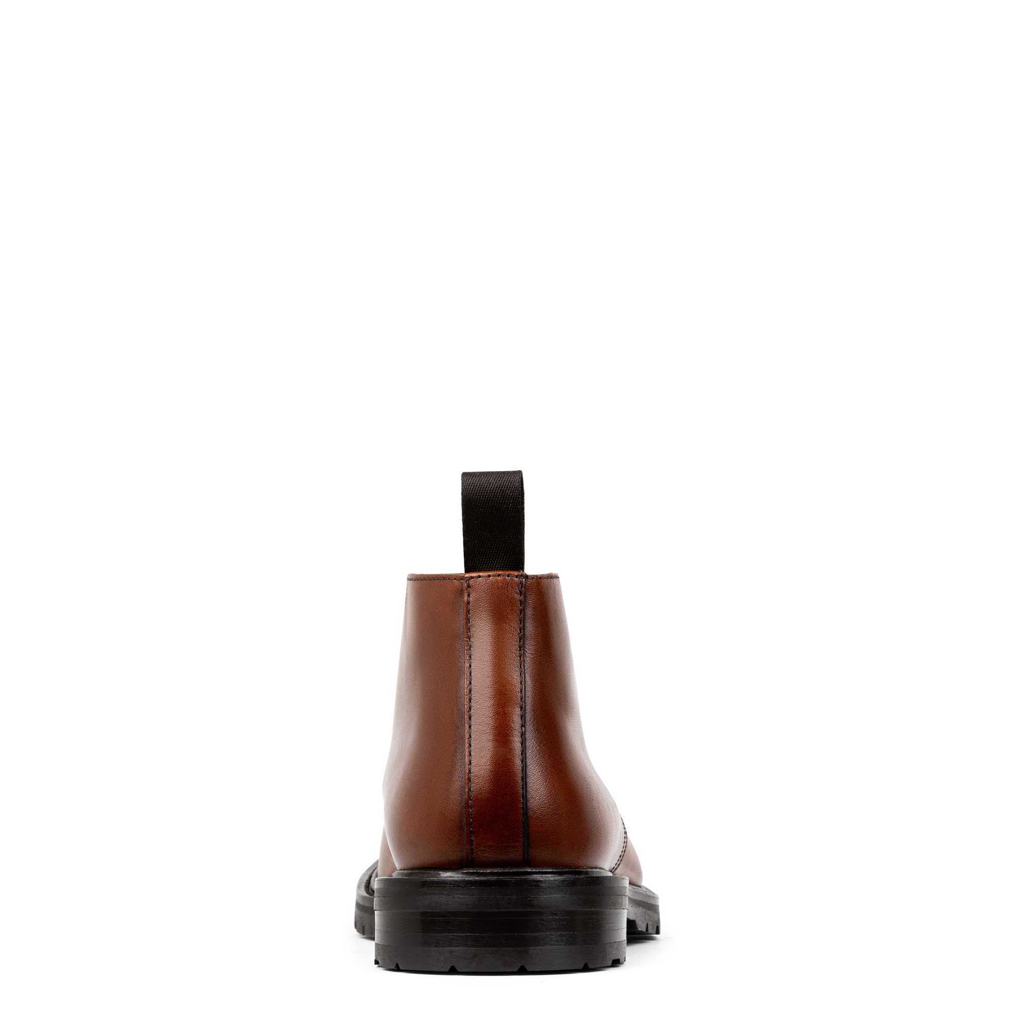 Donald Pliner Colton Lug Sole Chukka Boot In Cognac