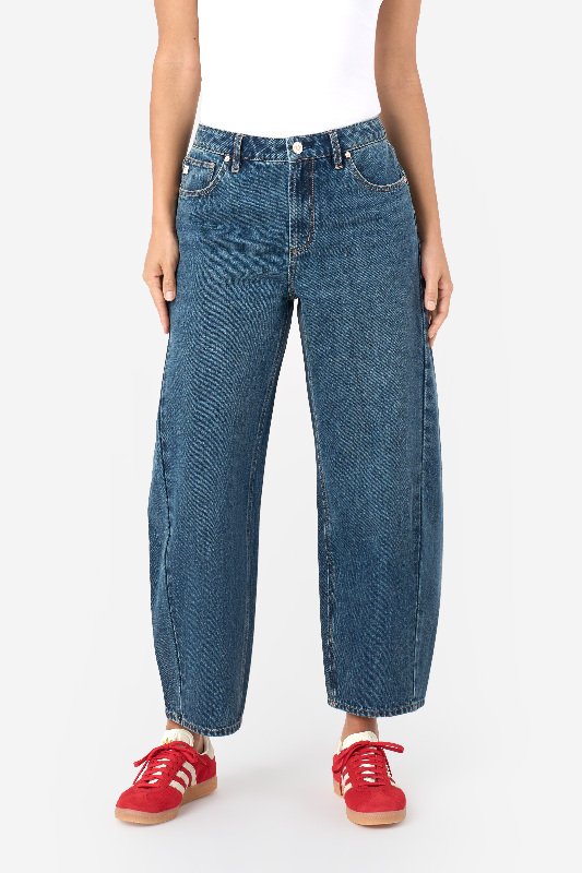 パンツ AG Premire SKINNY STRAIGHT 24R Metro Skinny Jean at Seven7 Jeans