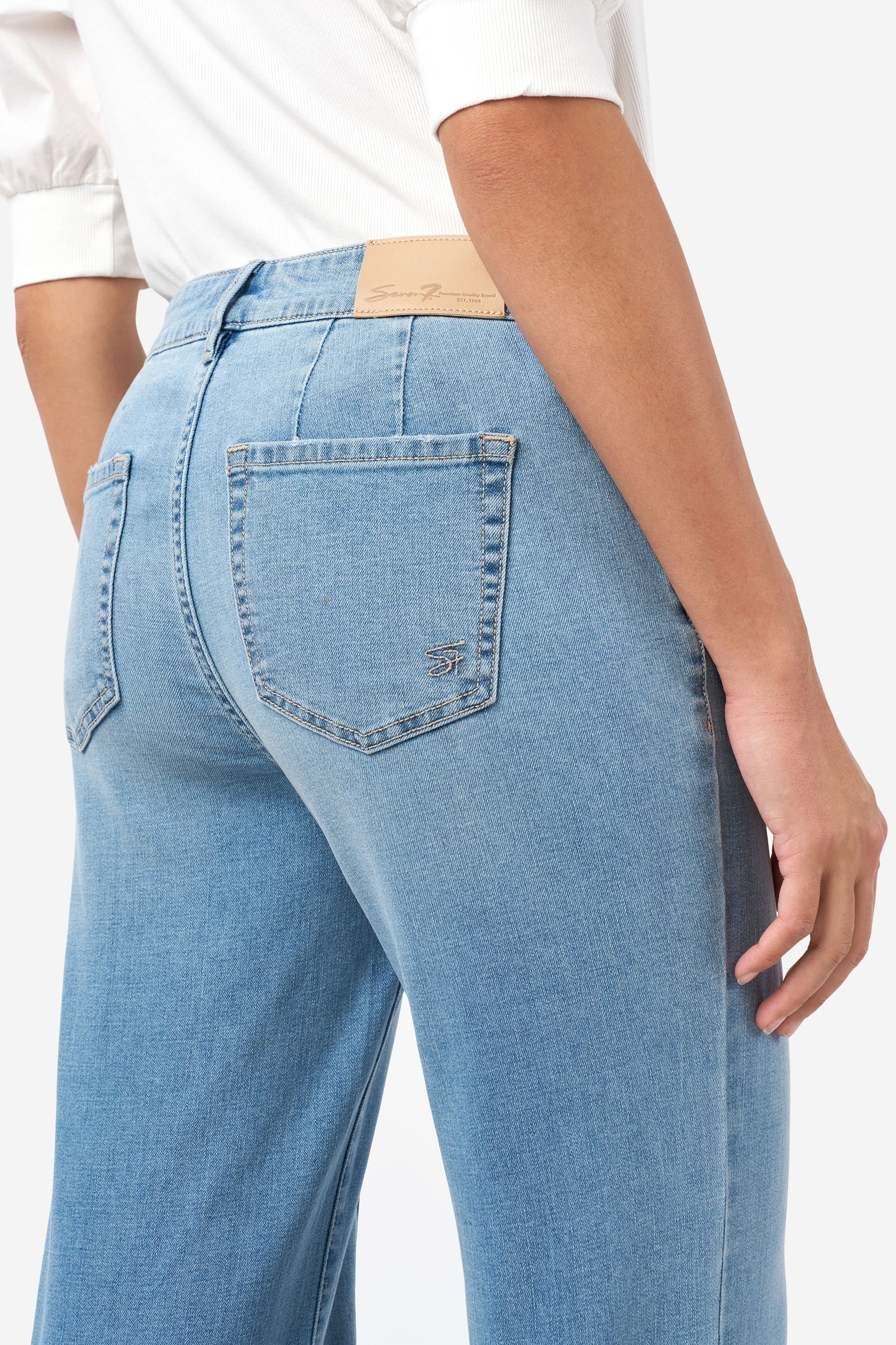 【AAKE】[UNISEX] CORDUROY WIDE PINTUCK PT 716256_1.jpg?v=1721755497