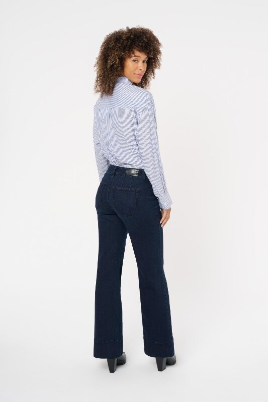 7/11 13:00まで11000→8900  JEANSトレーナー 楽天市場】【7/25～27限定・最大2万円OFFクーポン配布中】MARNI