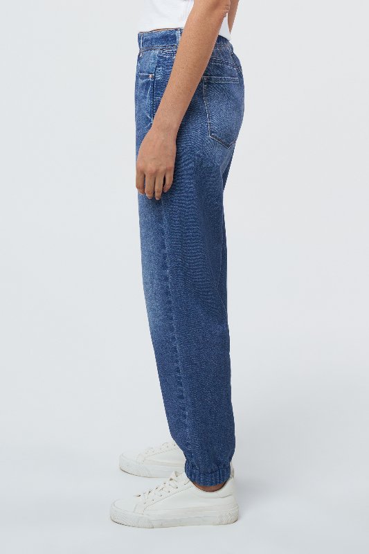 High Rise Vintage Straight Jean at Seven7 Jeans