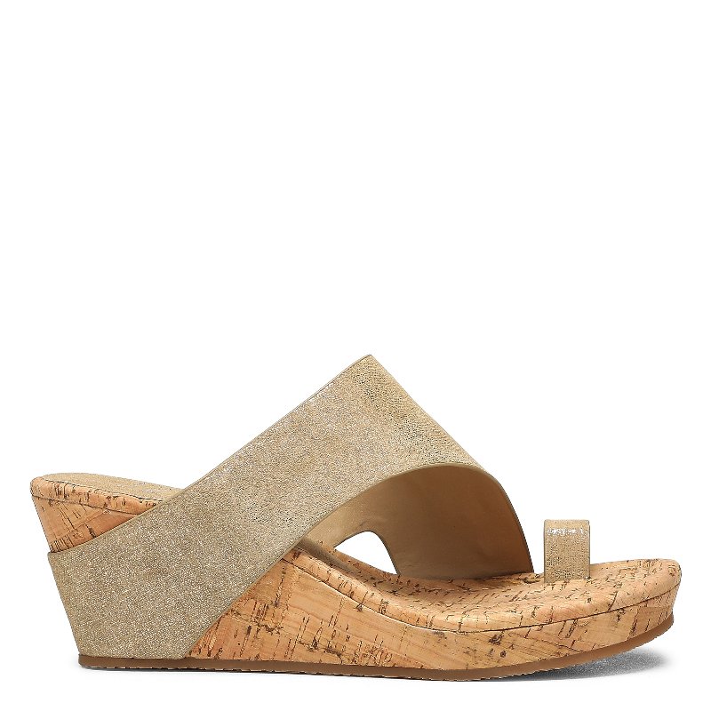 Women's: Summer Sandal Sale 50%+ off at Donald Pliner