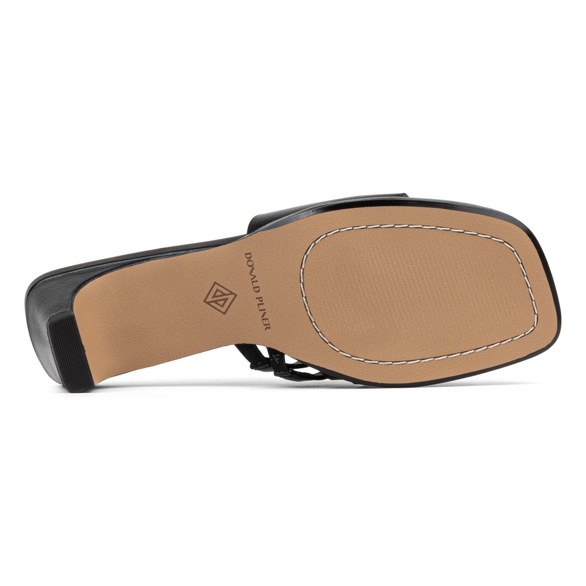 Main Product Image Zoomed